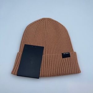 BNWT NEW Arcteryx Skaha Toque Hazelnut Rib Knit Stretch Winter Hat Beanie O/S